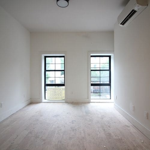 Building Photo - 133 Woodbine St