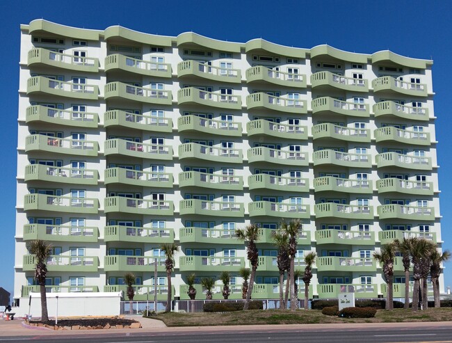 Foto del edificio - 9420 Seawall Blvd