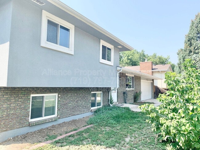 Foto del edificio - 2818 Dusk Dr