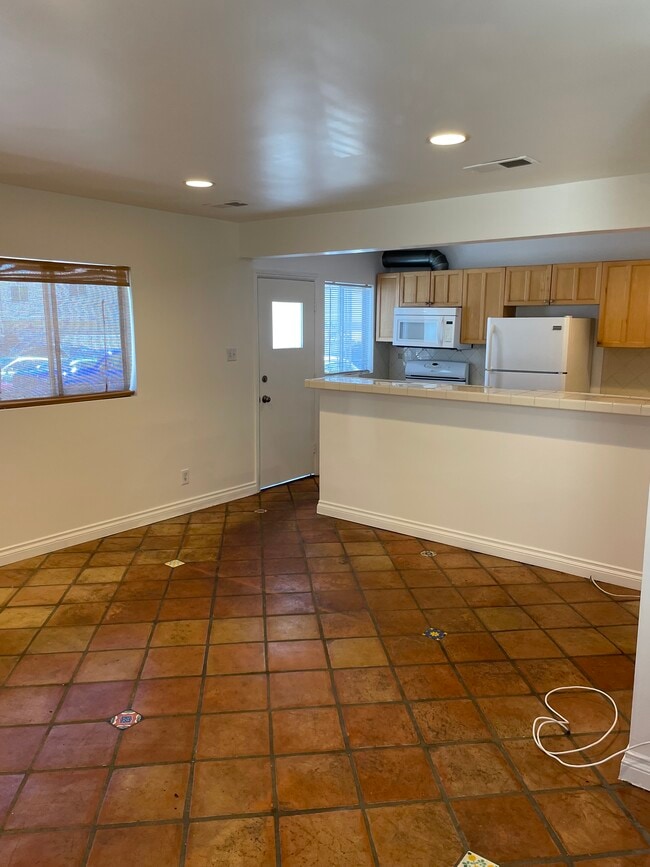 Living room - 1436 Harvard St
