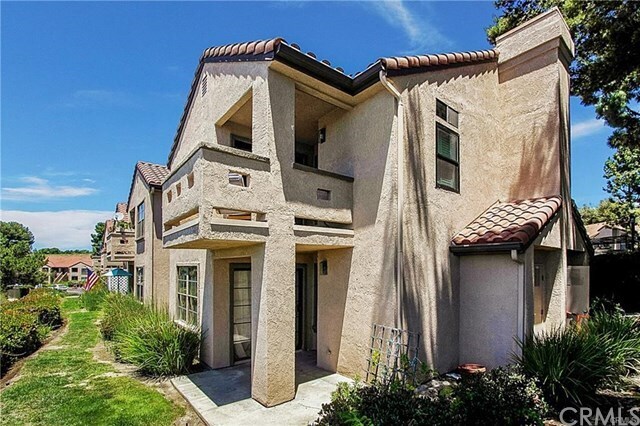 Building Photo - 1056 Calle Del Cerro
