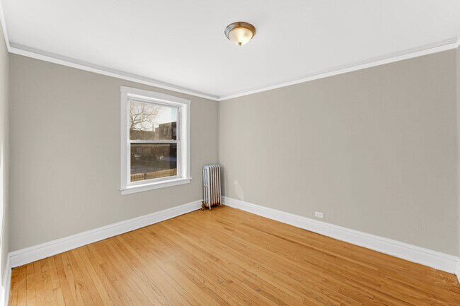Foto del edificio - 3006 W 64th St