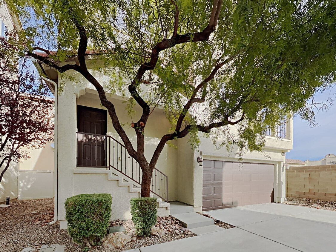 Primary Photo - 8920 Paula Jean Ave