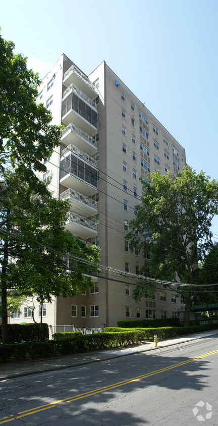 Building Photo - Biltmore Towers