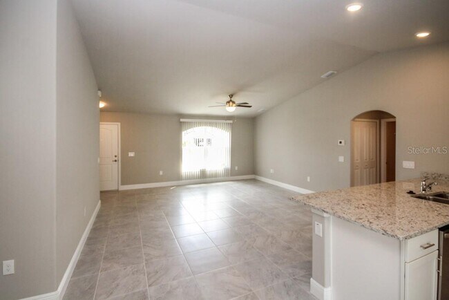 Foto del edificio - 1572 Elmhurst Cir SE