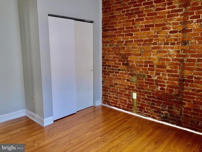 Building Photo - 4813 Baltimore Ave