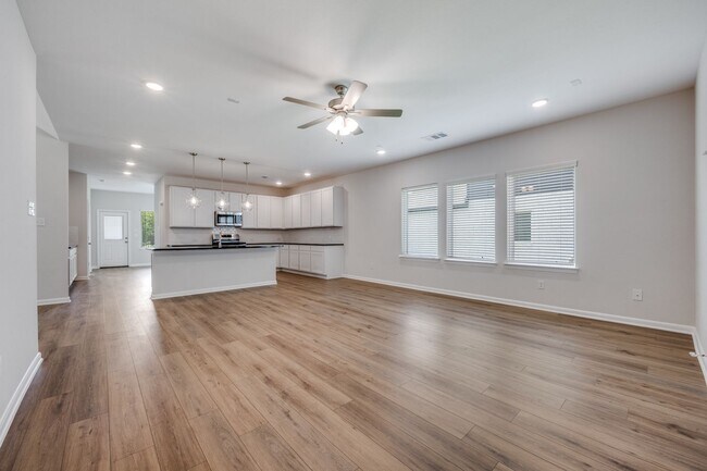 Foto del edificio - BRAND NEW! 3 Bedroom in New Argyle Communi...