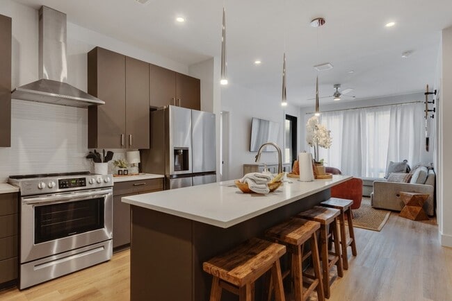 Foto del edificio - 303 31st Ave N