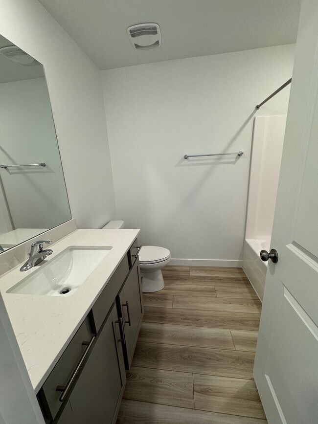 Foto del edificio - 2484 Wildwood Ln