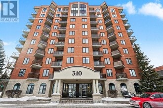 Building Photo - 310 Central Park Dr