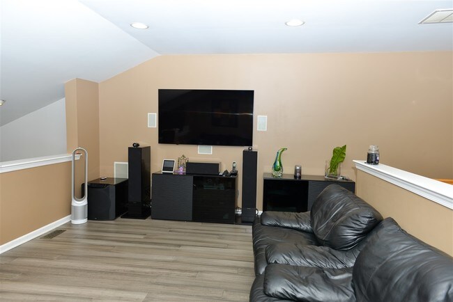 Foto del edificio - 141 Riverwalk Way