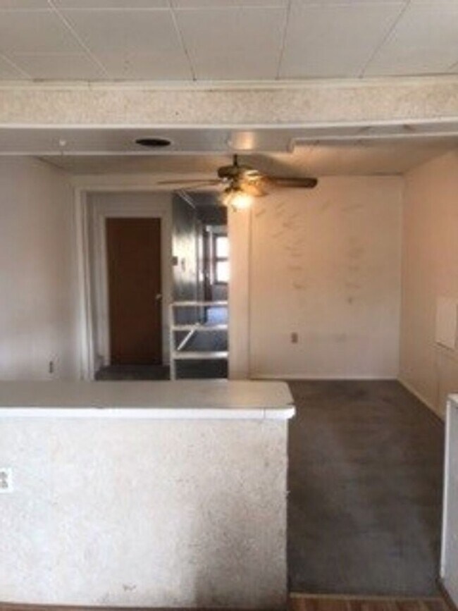 Foto del edificio - 416 E Union St Apt 2