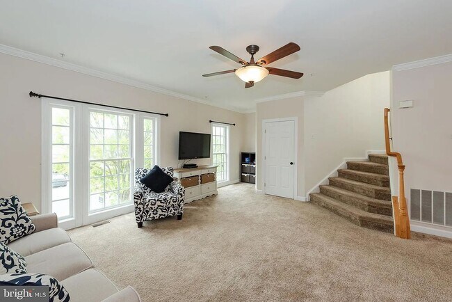 Foto del edificio - 10655 Hillingdon Rd