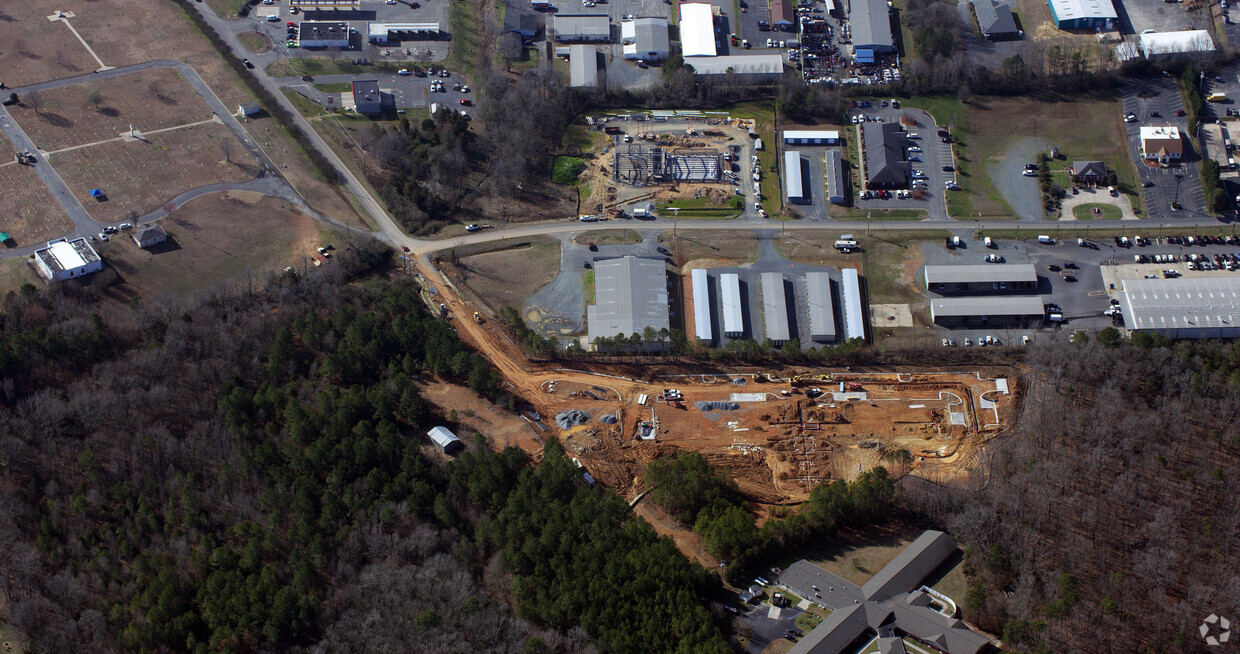 Foto aérea - Uwharrie Trail Apartments