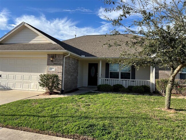 Building Photo - 235 S Lantana Cir