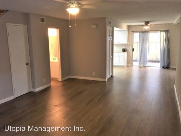 Building Photo - 2 br, 1.5 bath House - 106 E. Ventura St #H