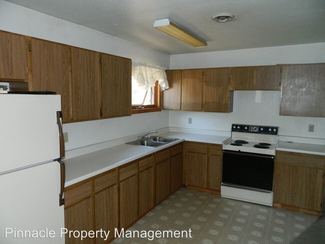 Building Photo - 5405 Kerr Dr