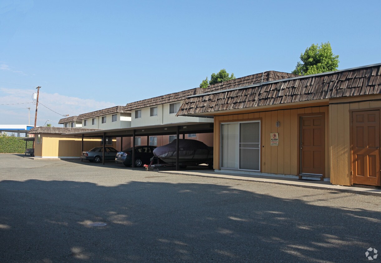Foto del edificio - Lakewood Manor Apartments
