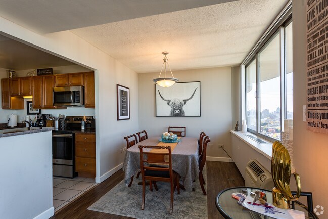 1BR, 1BA - Prospect Tower