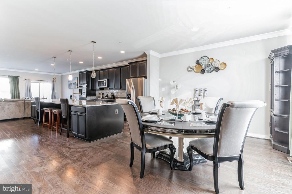 Foto principal - 5325 Manor Park Dr
