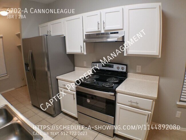 Building Photo - Recently Redone 3 Bed 2.5 Duplex Feels lik...