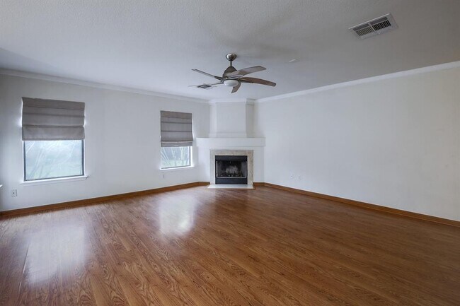 Building Photo - 1500 Somerset Canyon Ln