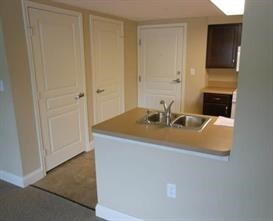 Foto del edificio - 1910 Canal Dr