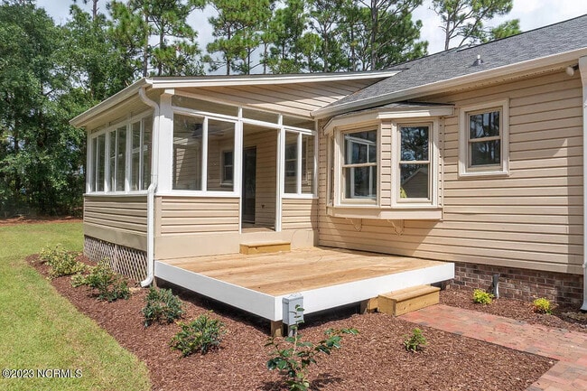 Building Photo - 229 Quailwood Ct