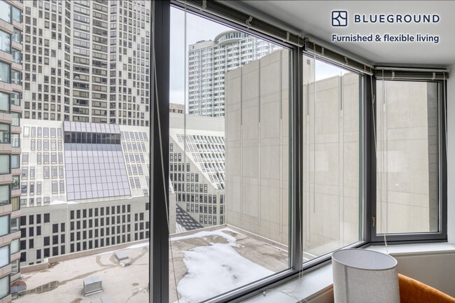 Foto del edificio - 420 E Ohio St