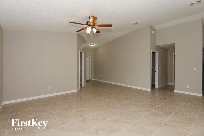 Foto del edificio - 843 SW Andrew Rd