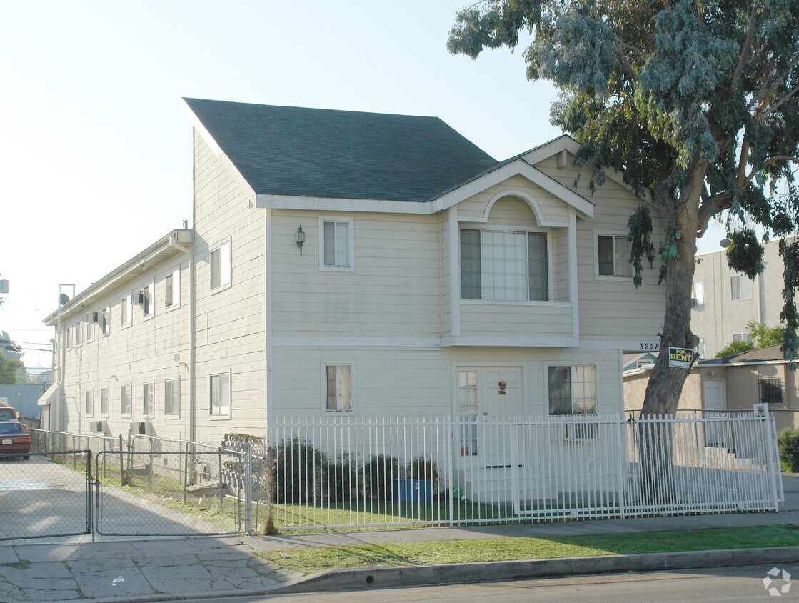 Building Photo - 3228 Andrita St