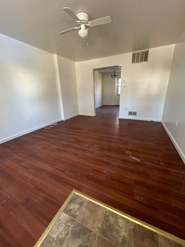Building Photo - 8204 Dunfield Ct