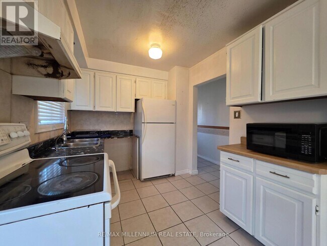 Photo du bâtiment - 12 Todd Brook Dr