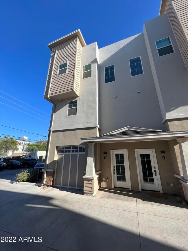 Building Photo - 615 N 6th Ave