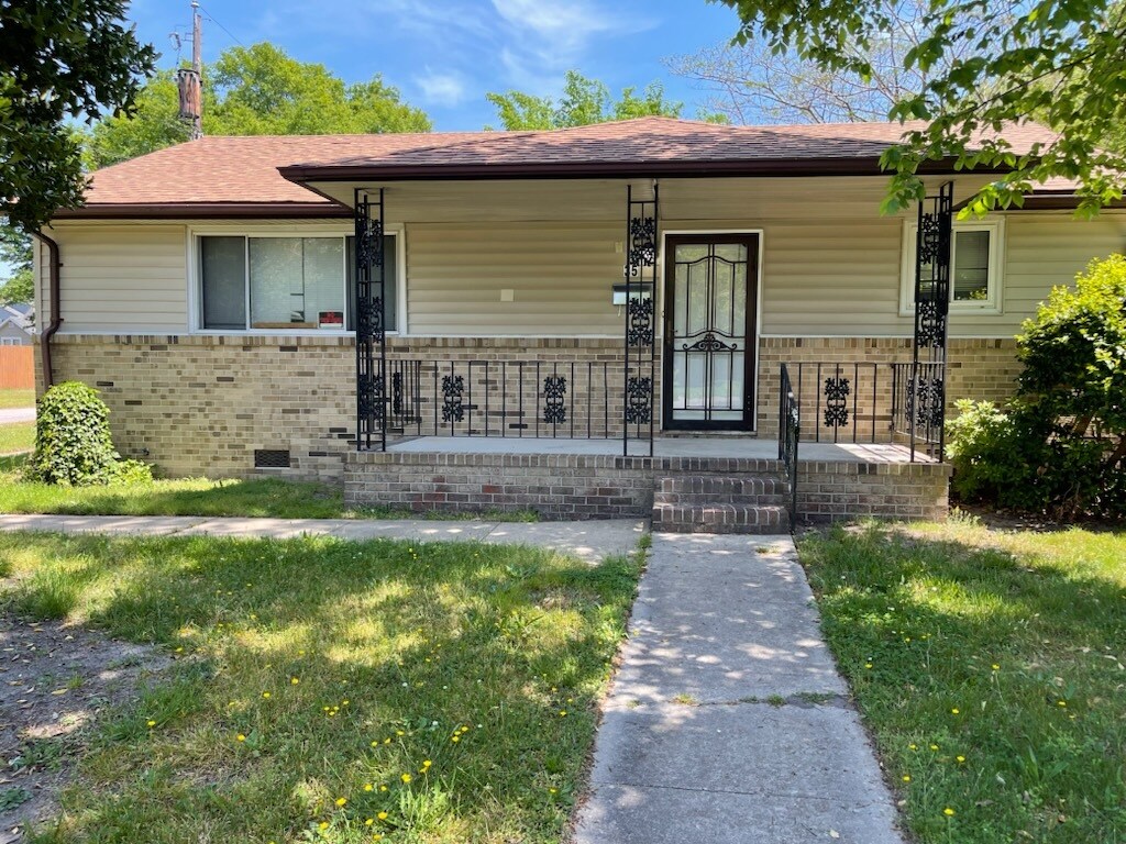 House Front - 35 Royal St