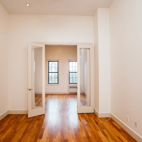 Building Photo - 255 Jefferson St