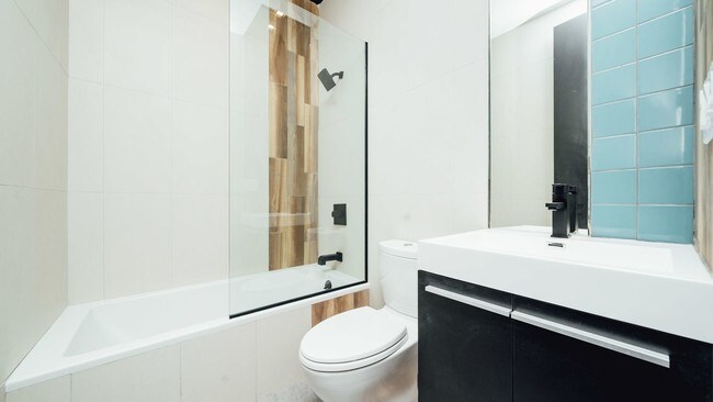 Foto del edificio - 675 Grand St