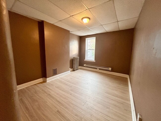 Building Photo - 212 E Lemon St