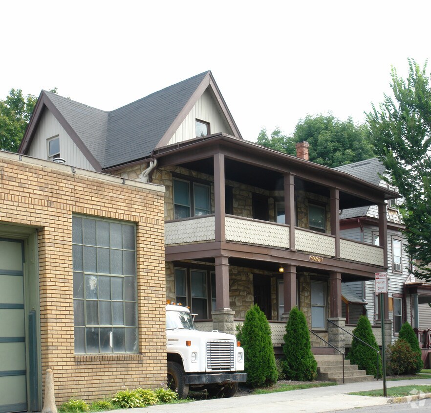 Foto del edificio - 630 Grace St