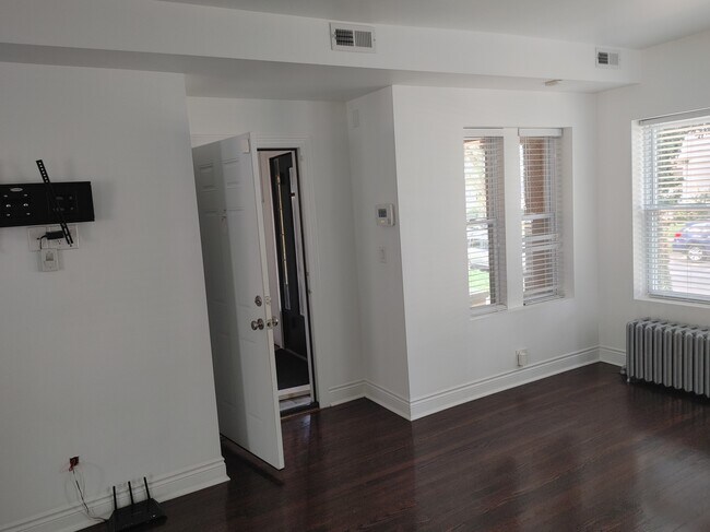 Foto del edificio - 5019 W Agatite Ave