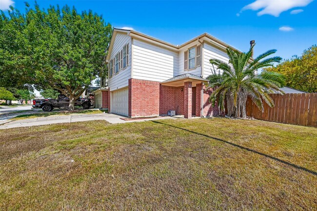 Foto del edificio - 11902 Rolling Stream Dr