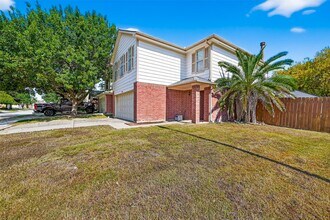 Building Photo - 11902 Rolling Stream Dr