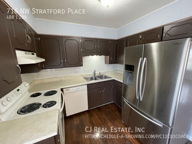 Foto del edificio - 716 NW Stratford Pl