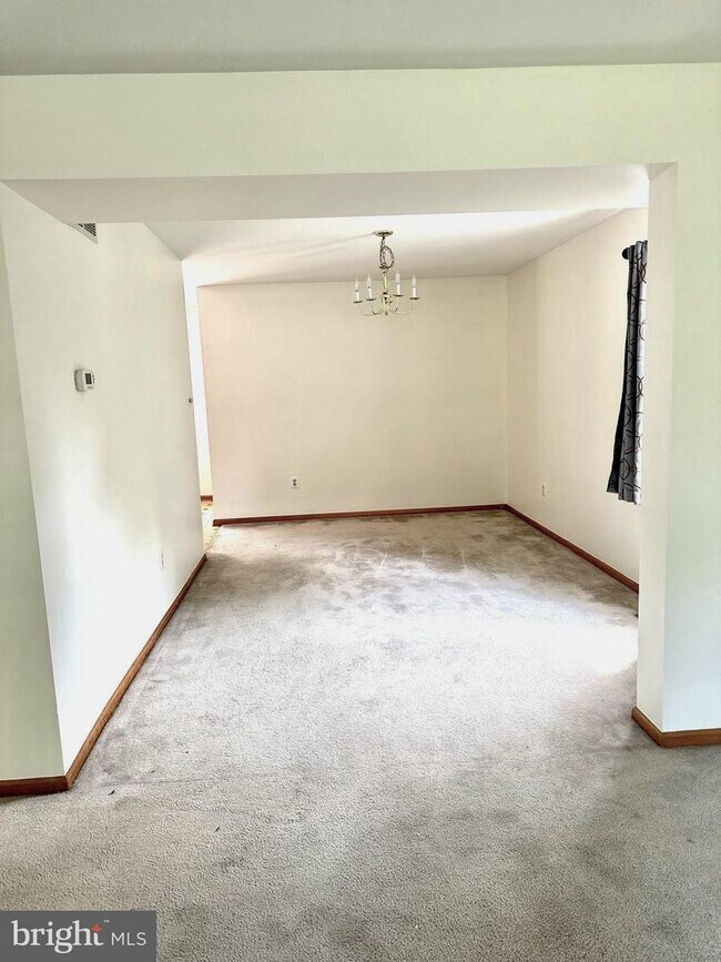 214 E Fairwood Dr, Chalfont, PA 18914 House Rental in Chalfont, PA