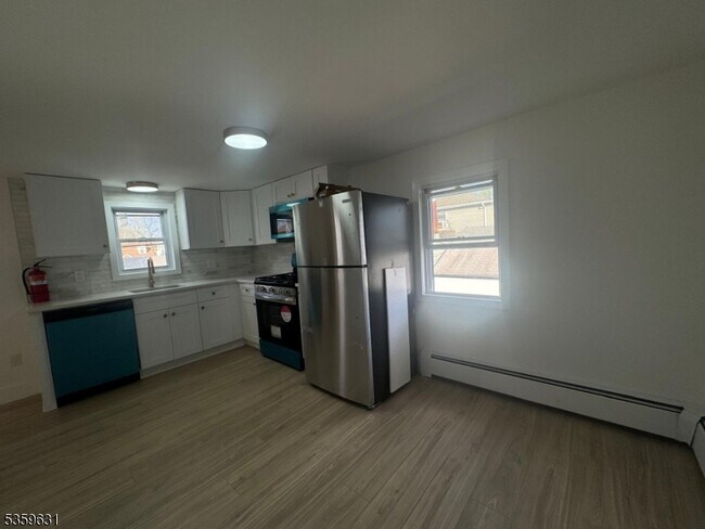 Foto del edificio - 282 Green Ave