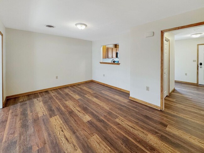 Building Photo - 253-257 Main Street