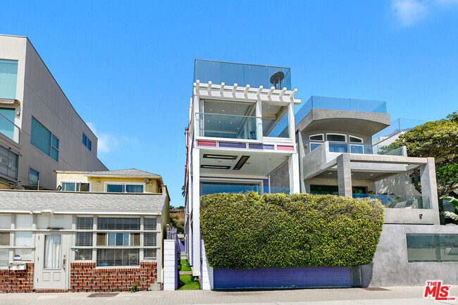 Building Photo - 1341 Palisades Beach Rd
