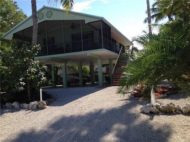 Building Photo - 231 S Ocean Shores Dr