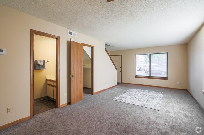 Interior Photo - Cross Creek Apartments and Townhomes