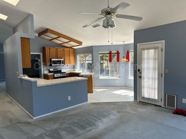 Building Photo - 5926 Palm Springs Ct